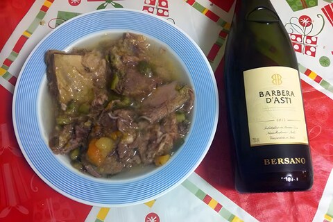 What wine to pair with meat broth?