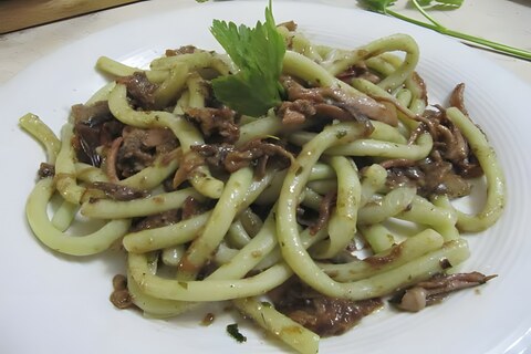 Recipe Fusilli al cedro e calamari: pair it with a Sicilian wine